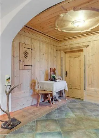 Alpina Guest house 3*