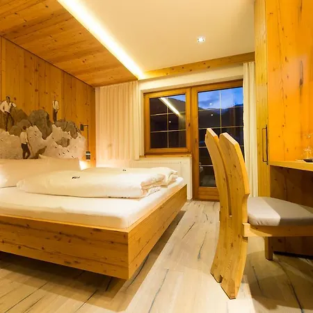 Alpina Guest house 3*