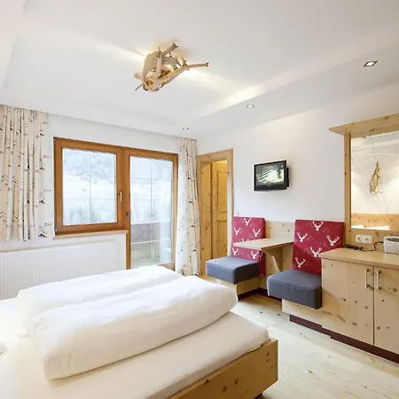 费瑞豪斯阿尔宾娜酒店 招待所 Kals-am Großglockner